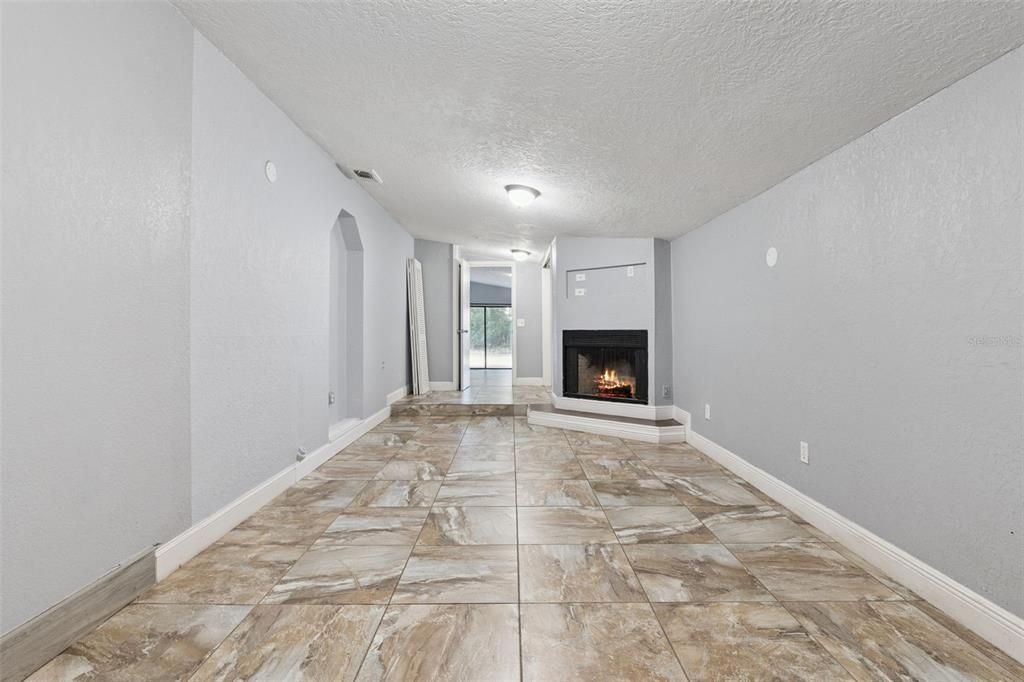 En Venta: $339,000 (3 camas, 2 baños, 1270 Pies cuadrados)