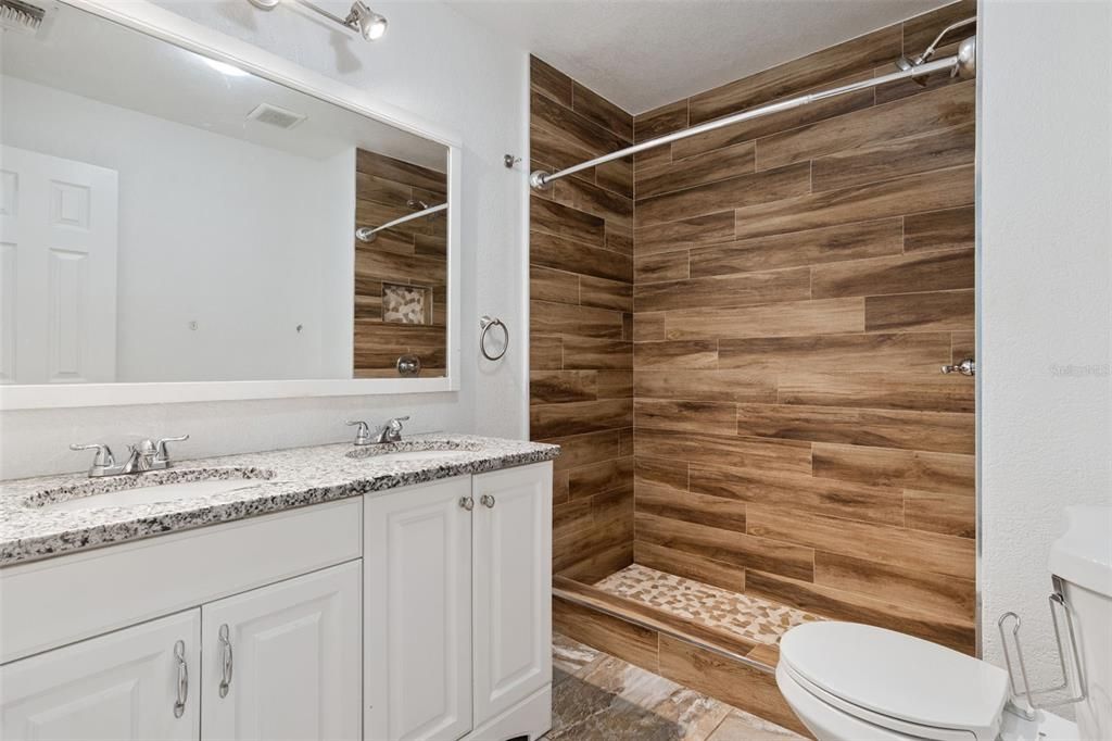 En Venta: $339,000 (3 camas, 2 baños, 1270 Pies cuadrados)