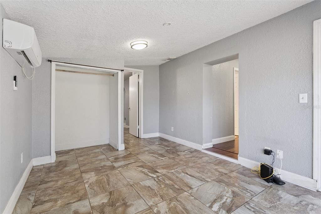 En Venta: $339,000 (3 camas, 2 baños, 1270 Pies cuadrados)