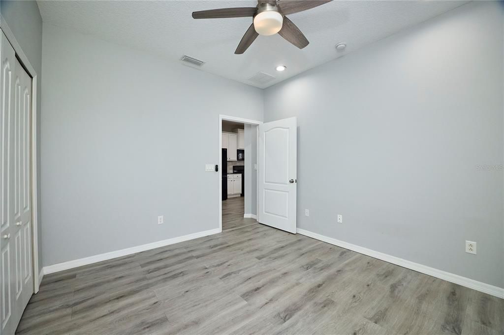 待售: $349,900 (2 贝兹, 2 浴室, 1525 平方英尺)