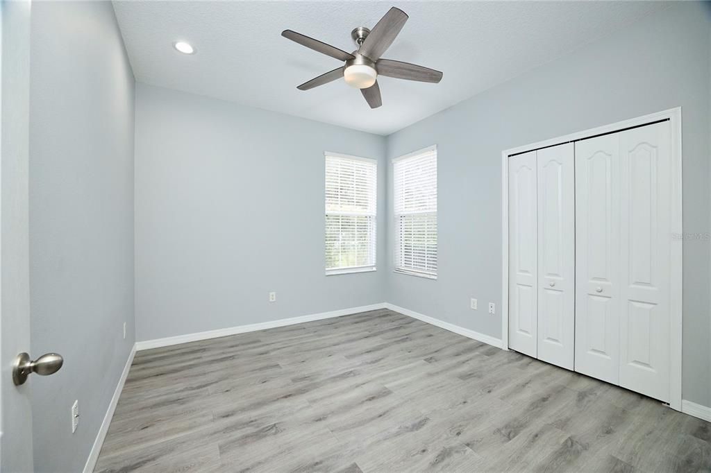 待售: $349,900 (2 贝兹, 2 浴室, 1525 平方英尺)