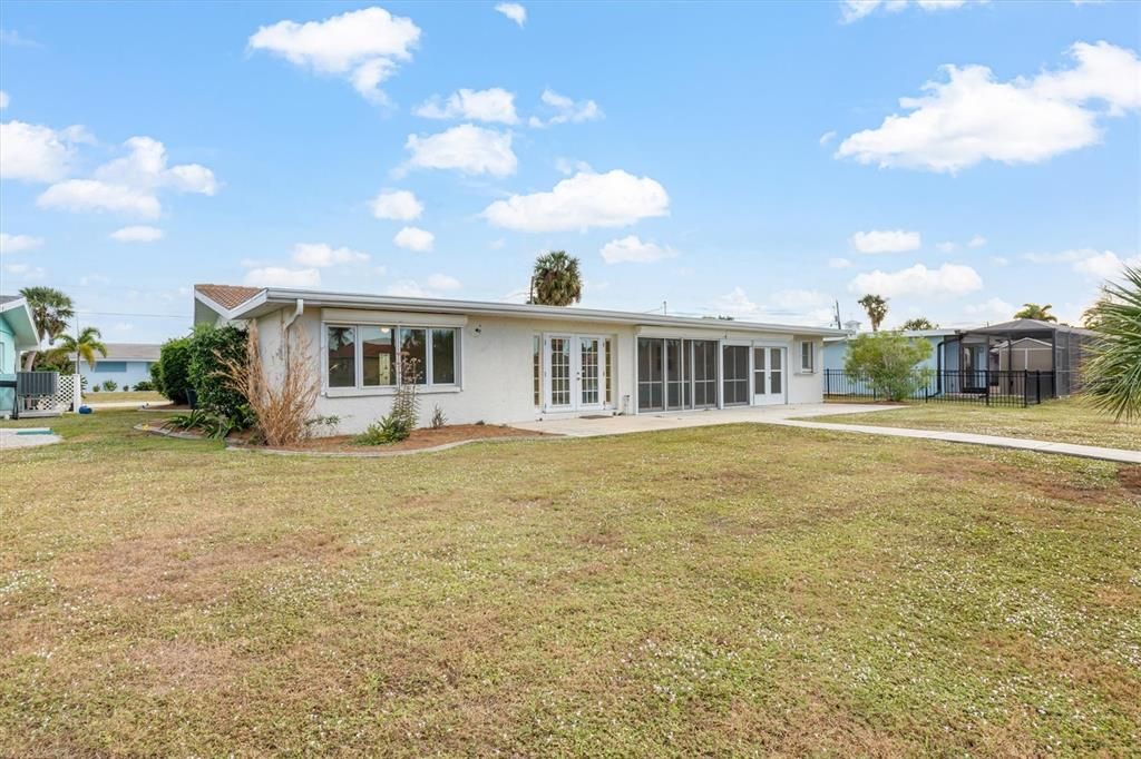 待售: $374,000 (3 贝兹, 2 浴室, 2120 平方英尺)