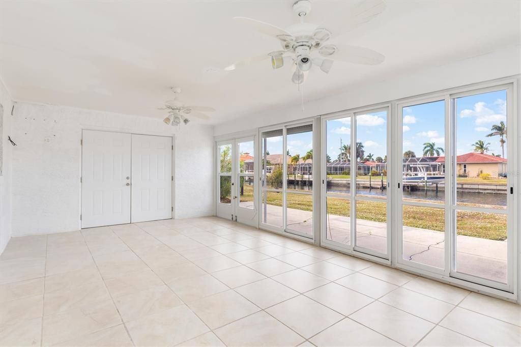 待售: $374,000 (3 贝兹, 2 浴室, 2120 平方英尺)