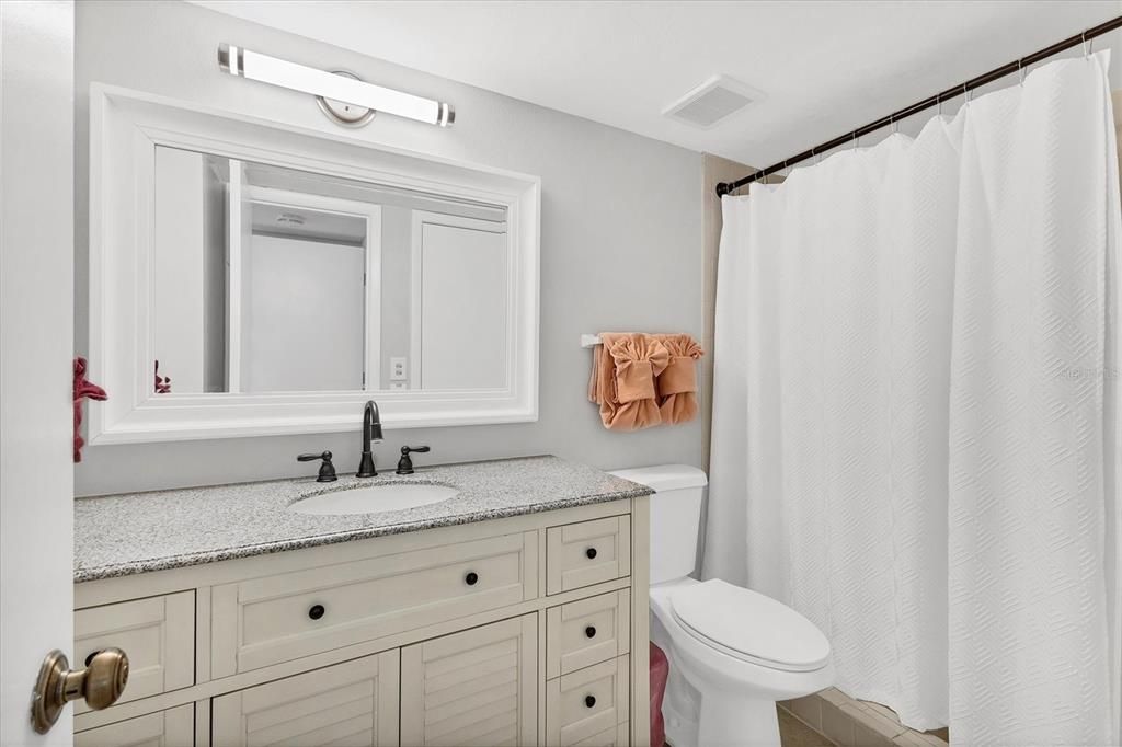 На продажу: $700,000 (2 спален, 2 ванн, 1293 Квадратных фут)