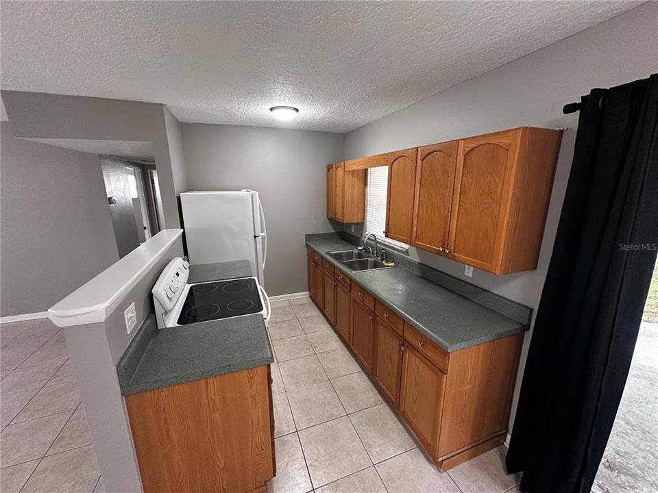 В аренду: $1,795 (2 спален, 1 ванн, 851 Квадратных фут)