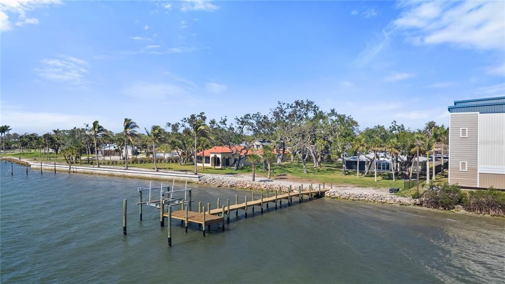 For Sale: $800,000 (3 beds, 2 baths, 1496 Square Feet)