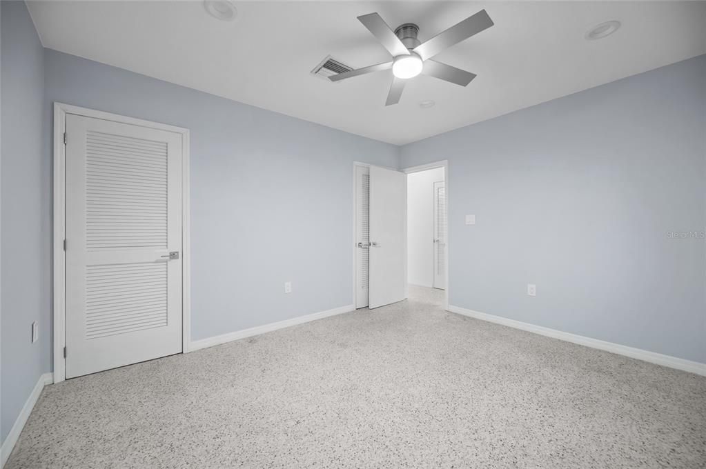 For Sale: $800,000 (3 beds, 2 baths, 1496 Square Feet)