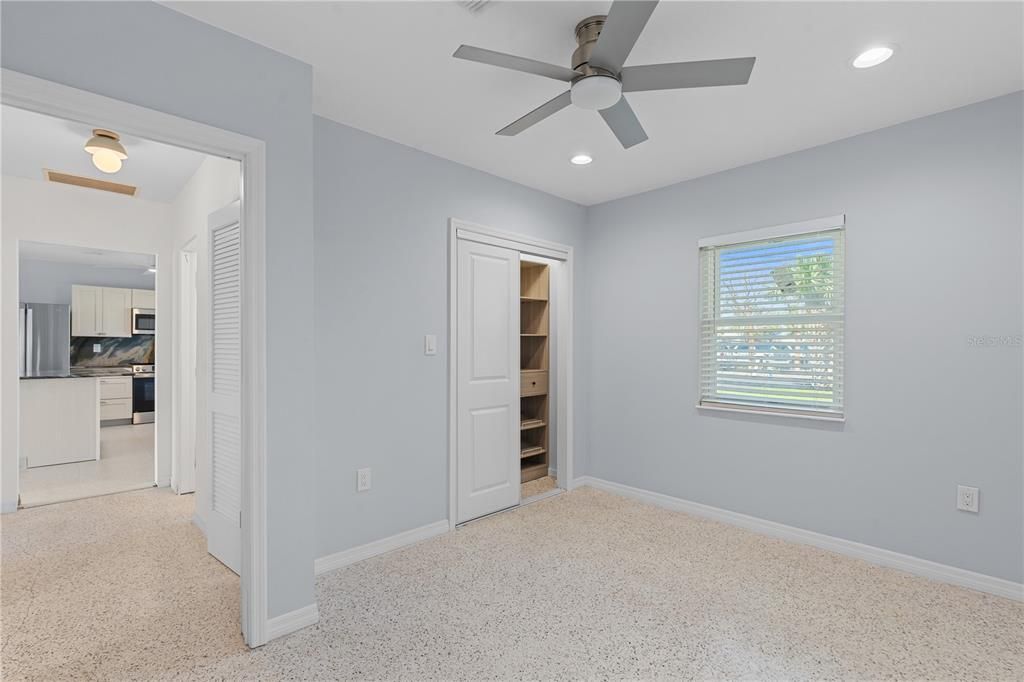 For Sale: $800,000 (3 beds, 2 baths, 1496 Square Feet)