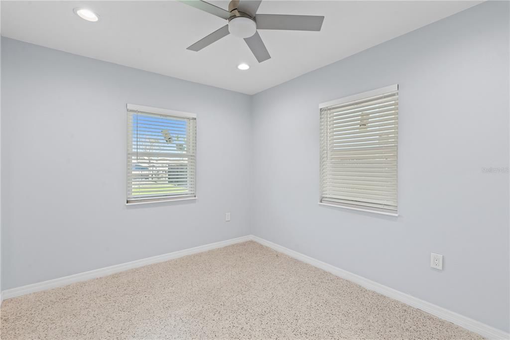 For Sale: $800,000 (3 beds, 2 baths, 1496 Square Feet)