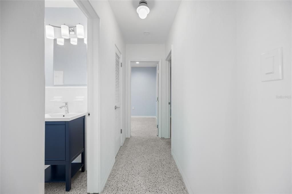 For Sale: $800,000 (3 beds, 2 baths, 1496 Square Feet)