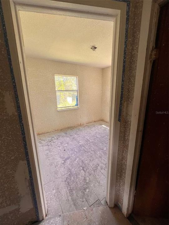 На продажу: $98,000 (2 спален, 1 ванн, 576 Квадратных фут)