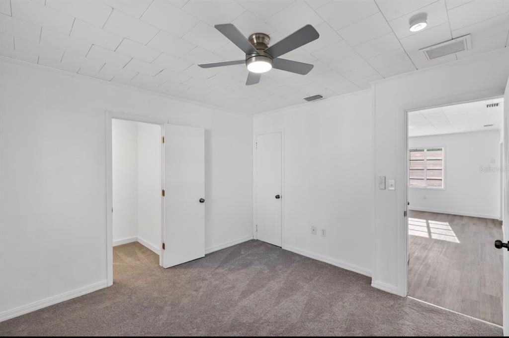 For Sale: $162,000 (2 beds, 1 baths, 792 Square Feet)