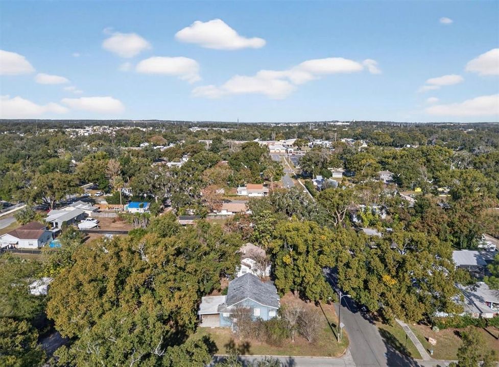 For Sale: $162,000 (2 beds, 1 baths, 792 Square Feet)