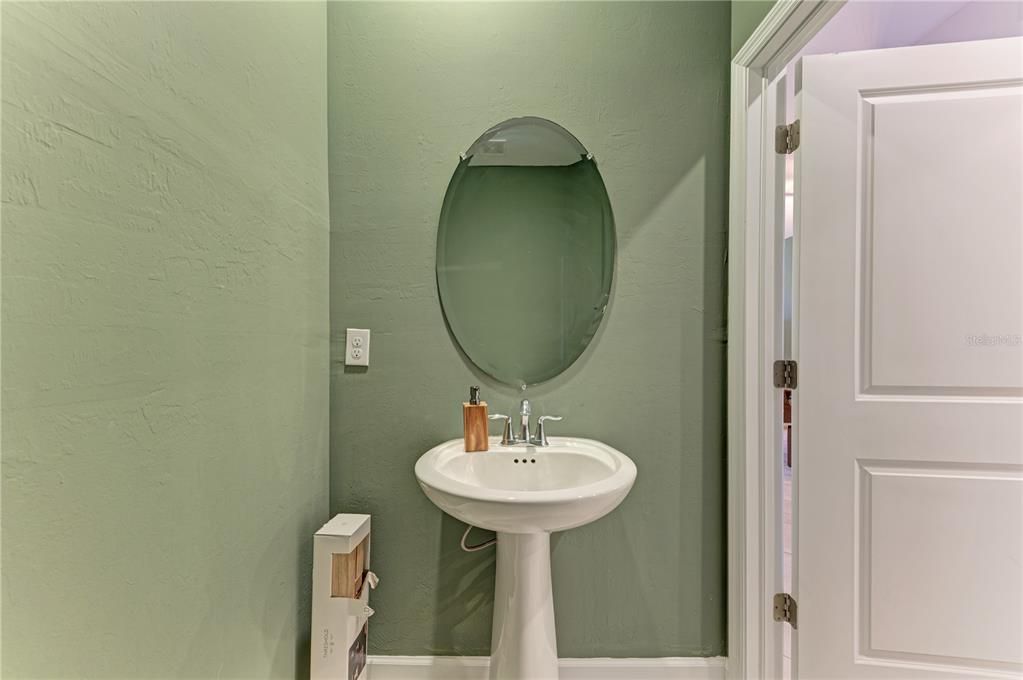 待售: $375,000 (3 贝兹, 2 浴室, 1925 平方英尺)