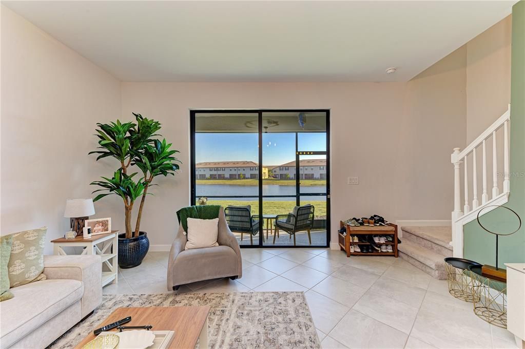 待售: $375,000 (3 贝兹, 2 浴室, 1925 平方英尺)