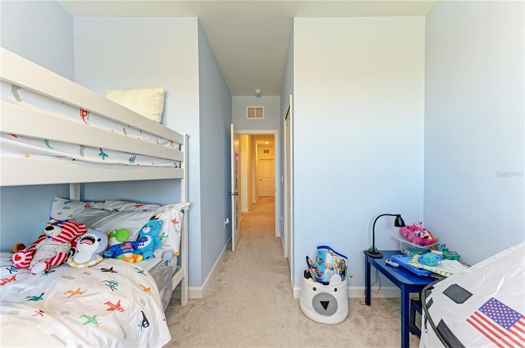 待售: $375,000 (3 贝兹, 2 浴室, 1925 平方英尺)