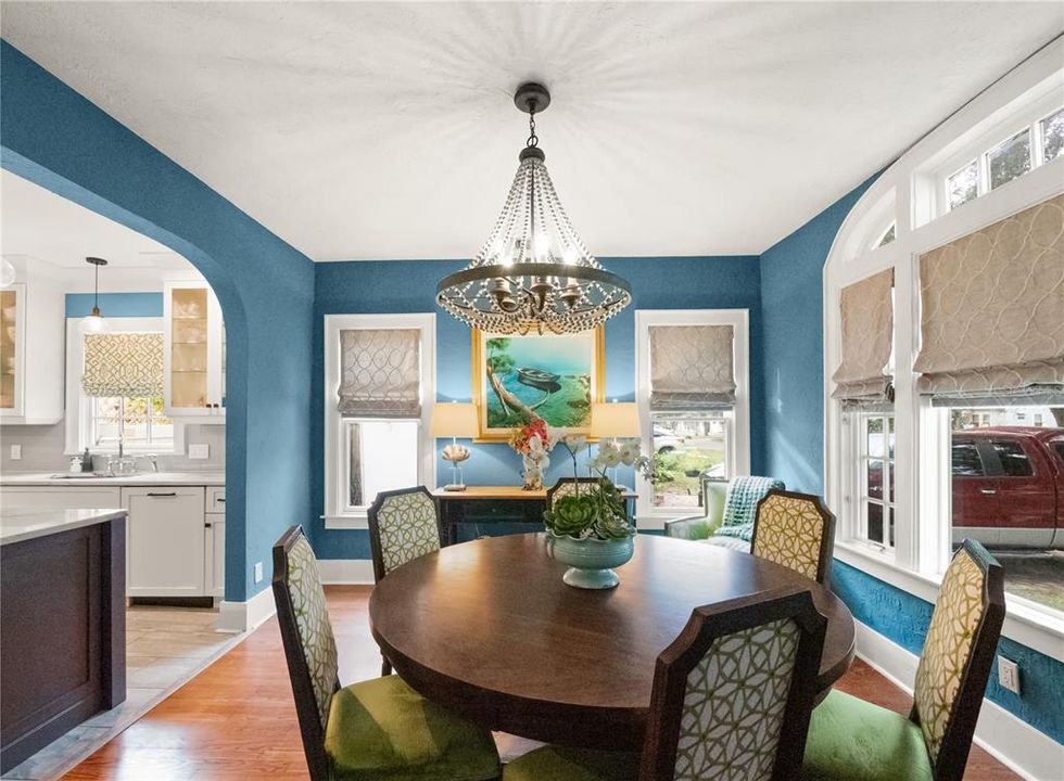 待售: $750,000 (2 贝兹, 2 浴室, 2543 平方英尺)