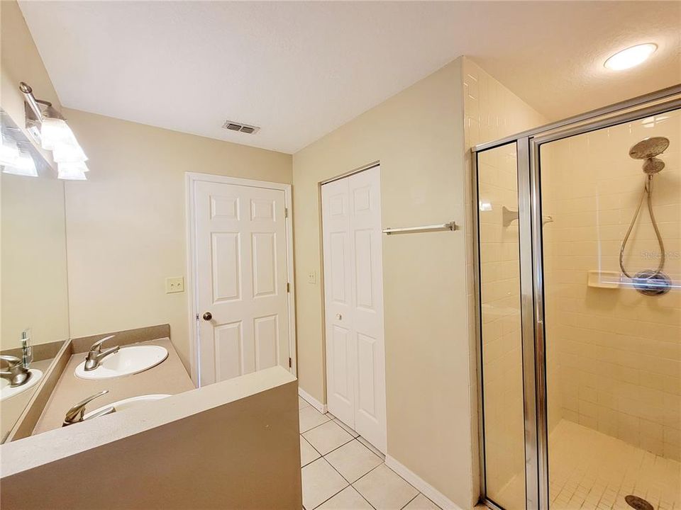 出租: $2,200 (3 贝兹, 2 浴室, 1346 平方英尺)