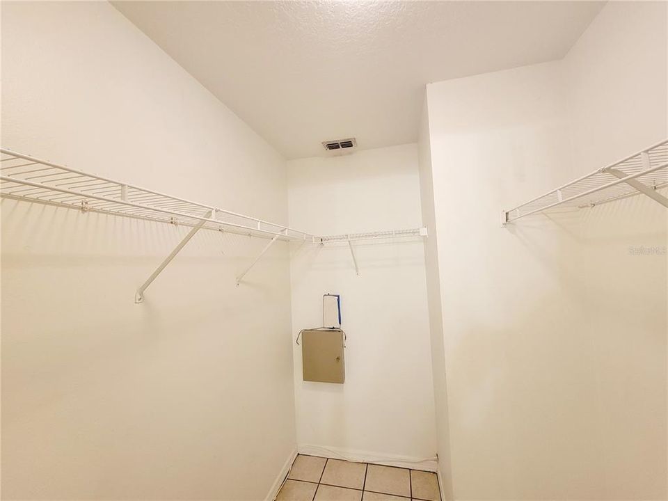 出租: $2,200 (3 贝兹, 2 浴室, 1346 平方英尺)