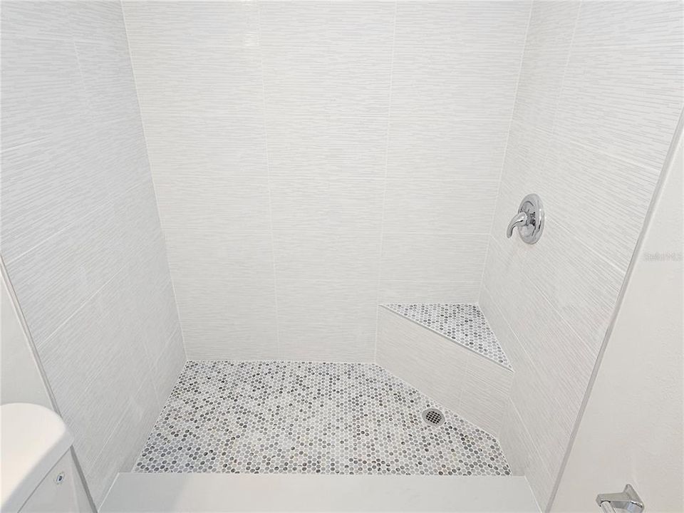 出租: $1,450 (1 贝兹, 1 浴室, 500 平方英尺)