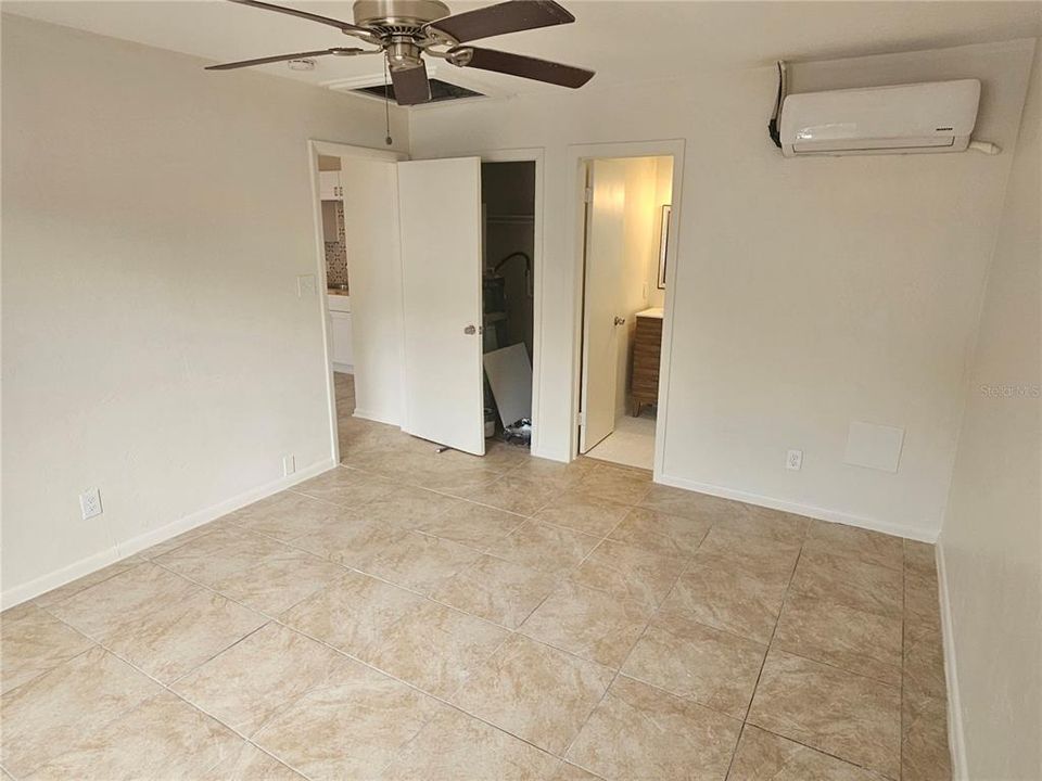 出租: $1,450 (1 贝兹, 1 浴室, 500 平方英尺)