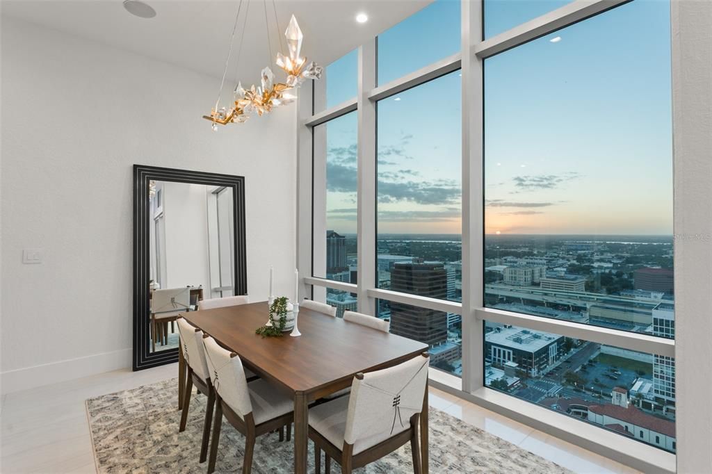 En Venta: $2,575,000 (3 camas, 3 baños, 2446 Pies cuadrados)