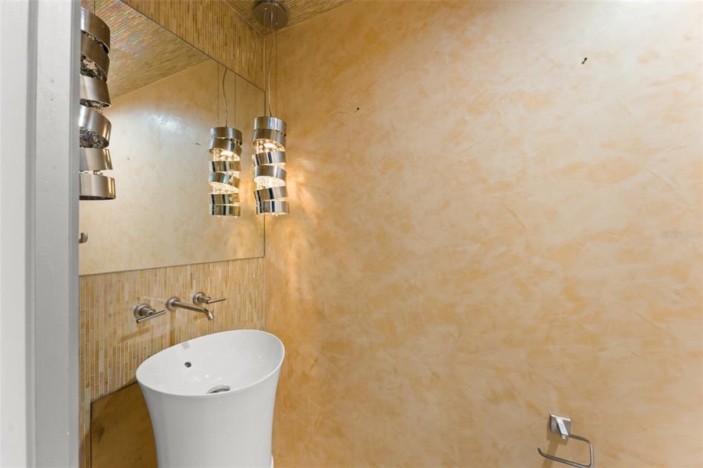 En Venta: $2,575,000 (3 camas, 3 baños, 2446 Pies cuadrados)