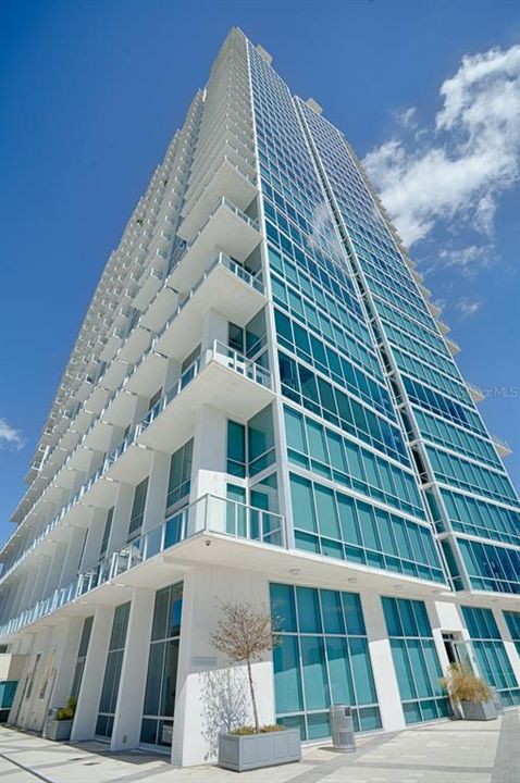 En Venta: $2,575,000 (3 camas, 3 baños, 2446 Pies cuadrados)