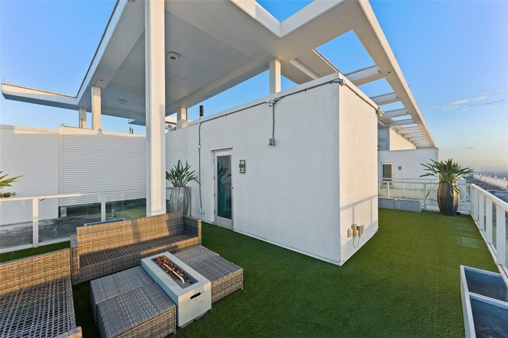 En Venta: $2,575,000 (3 camas, 3 baños, 2446 Pies cuadrados)