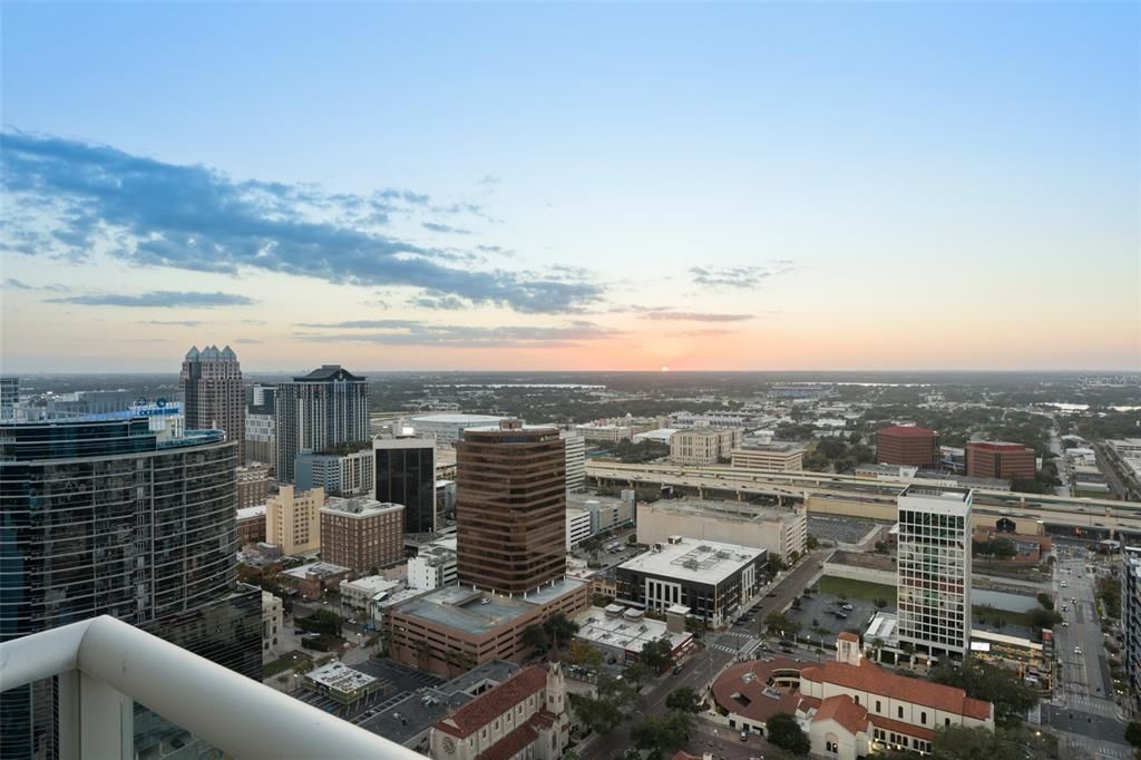 En Venta: $2,575,000 (3 camas, 3 baños, 2446 Pies cuadrados)