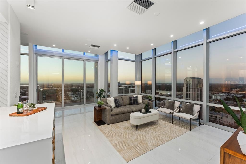 En Venta: $2,575,000 (3 camas, 3 baños, 2446 Pies cuadrados)