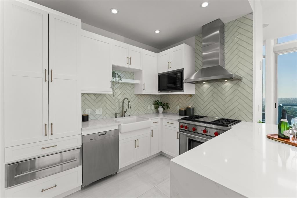 En Venta: $2,575,000 (3 camas, 3 baños, 2446 Pies cuadrados)