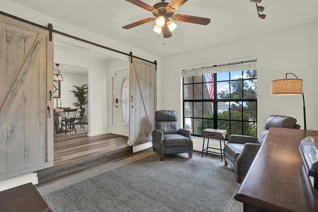 En Venta: $455,000 (4 camas, 2 baños, 2056 Pies cuadrados)