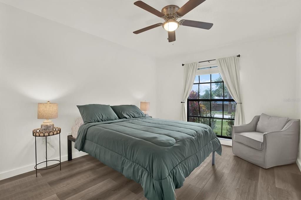 En Venta: $455,000 (4 camas, 2 baños, 2056 Pies cuadrados)