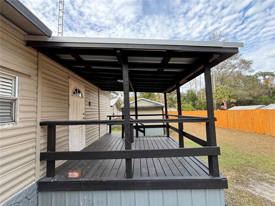 For Sale: $93,000 (2 beds, 2 baths, 942 Square Feet)