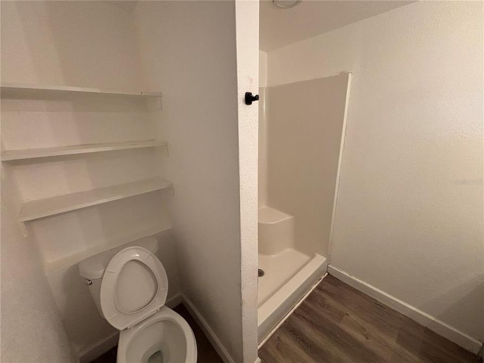 For Sale: $93,000 (2 beds, 2 baths, 942 Square Feet)