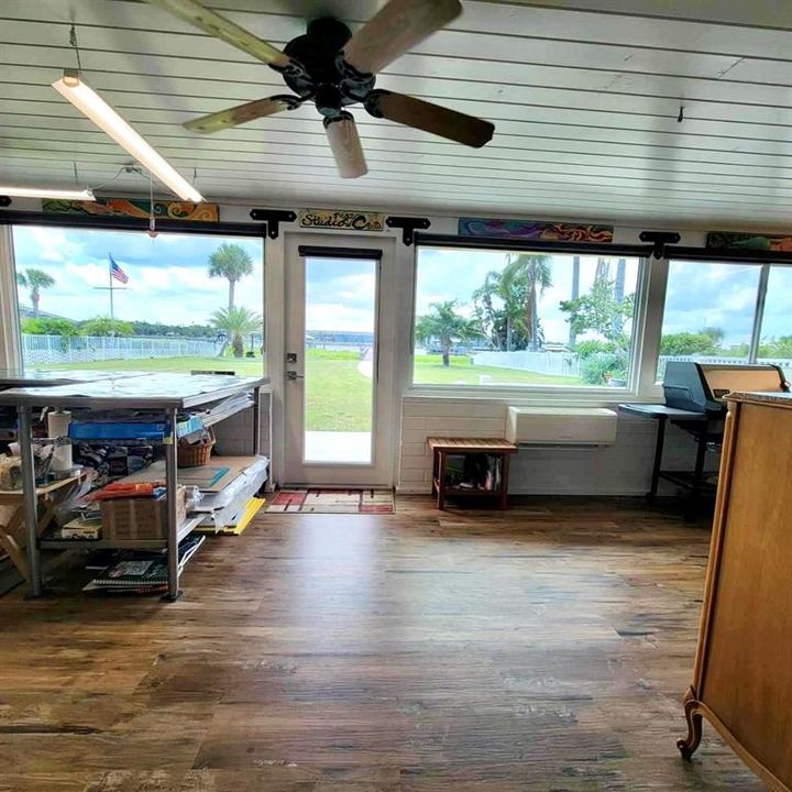 На продажу: $1,498,000 (2 спален, 1 ванн, 1531 Квадратных фут)