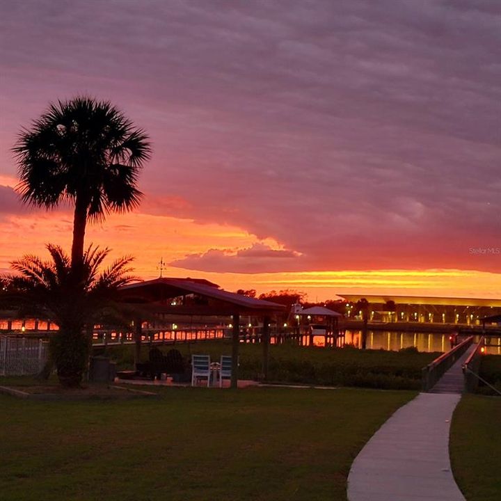 На продажу: $1,498,000 (2 спален, 1 ванн, 1531 Квадратных фут)