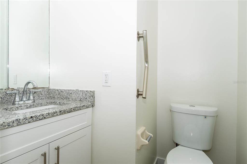 For Sale: $219,000 (2 beds, 1 baths, 1236 Square Feet)