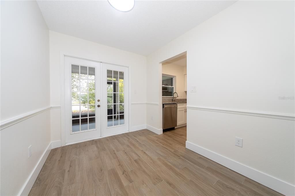 For Sale: $219,000 (2 beds, 1 baths, 1236 Square Feet)