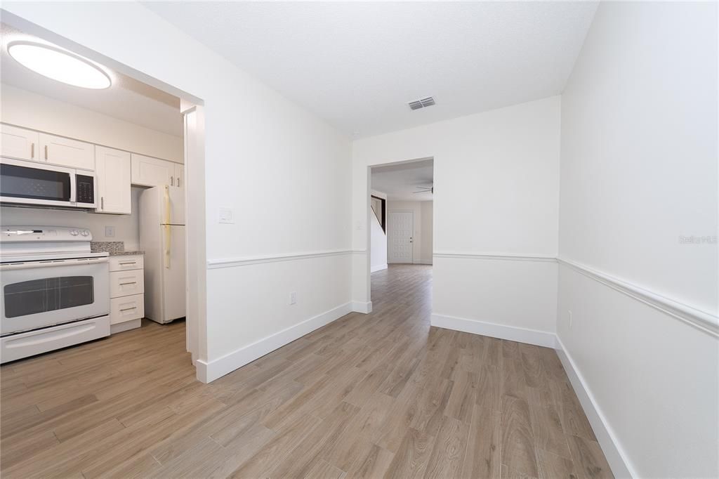 For Sale: $219,000 (2 beds, 1 baths, 1236 Square Feet)