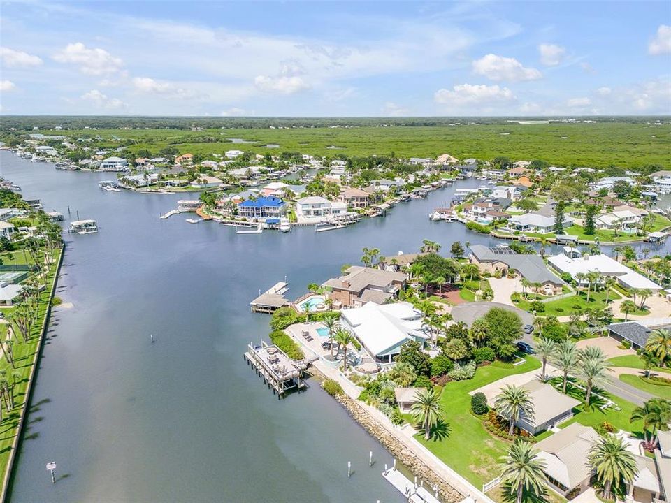 For Sale: $6,499,900 (6 beds, 4 baths, 4164 Square Feet)