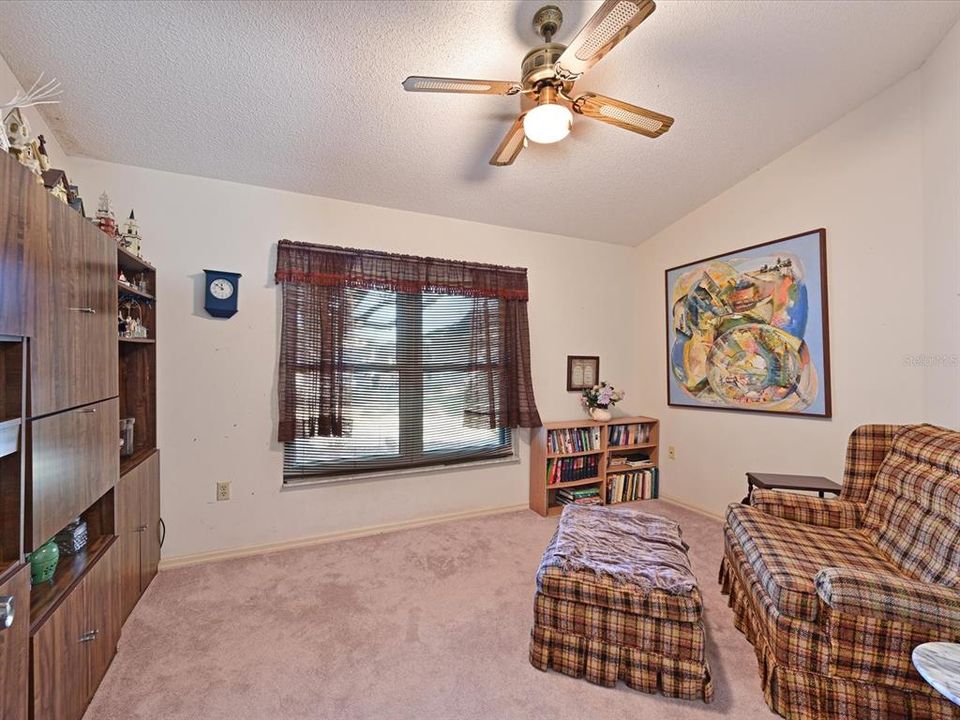 For Sale: $375,000 (3 beds, 2 baths, 1855 Square Feet)