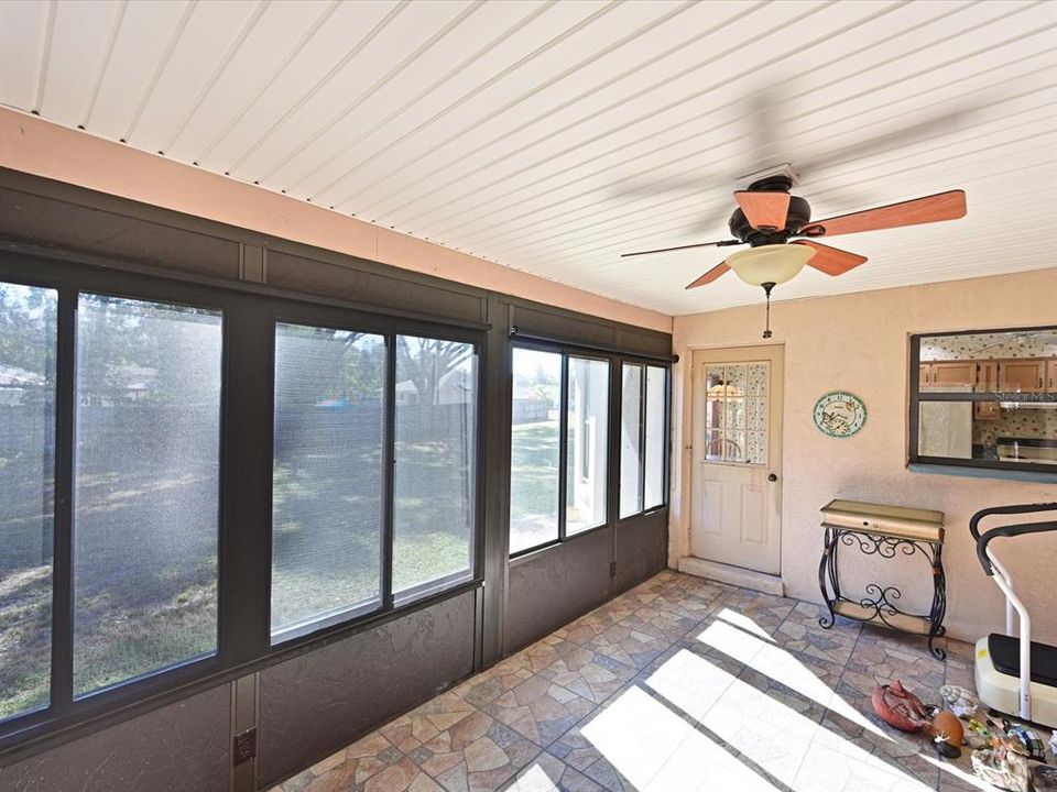 For Sale: $375,000 (3 beds, 2 baths, 1855 Square Feet)