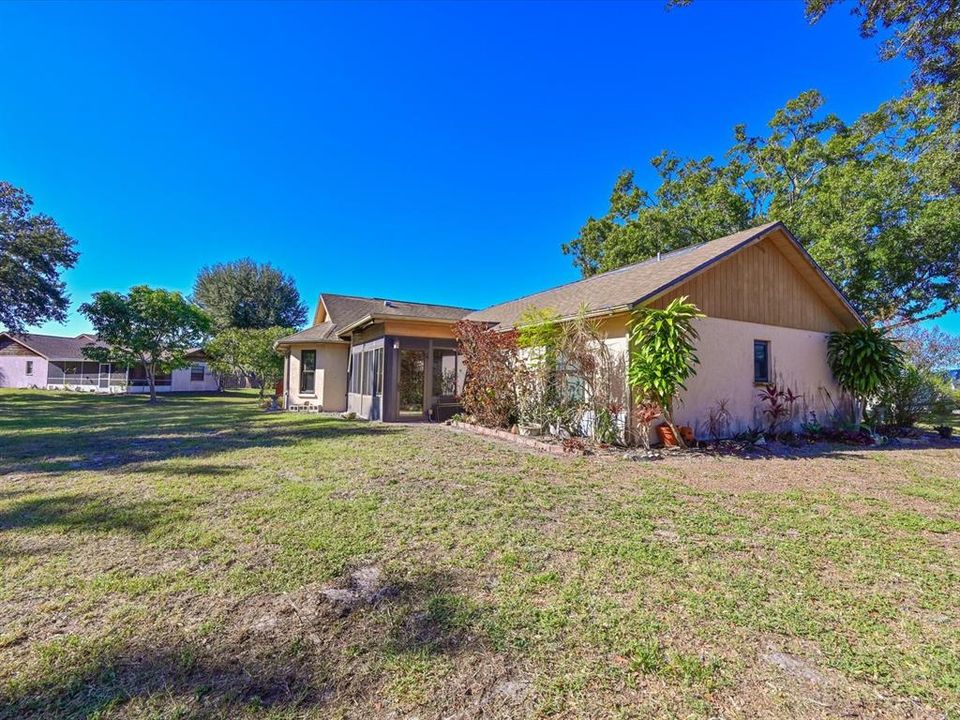 For Sale: $375,000 (3 beds, 2 baths, 1855 Square Feet)