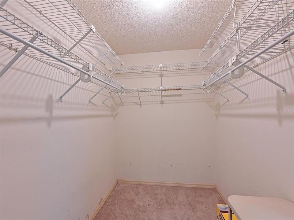 For Sale: $375,000 (3 beds, 2 baths, 1855 Square Feet)