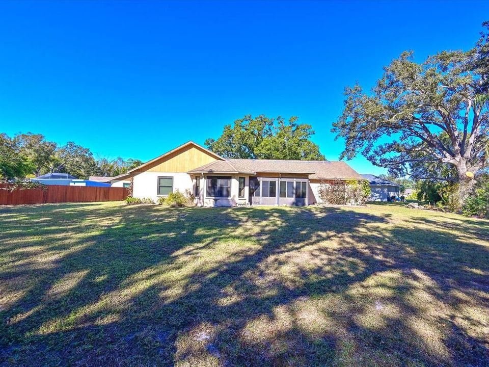 For Sale: $375,000 (3 beds, 2 baths, 1855 Square Feet)