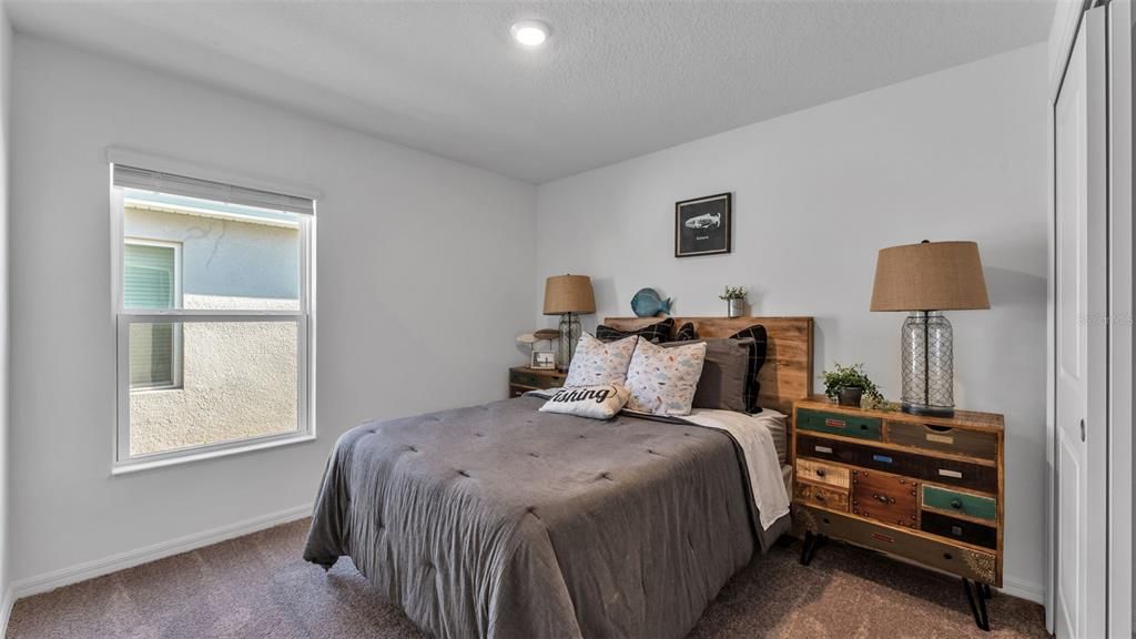 For Rent: $2,000 (4 beds, 2 baths, 1707 Square Feet)