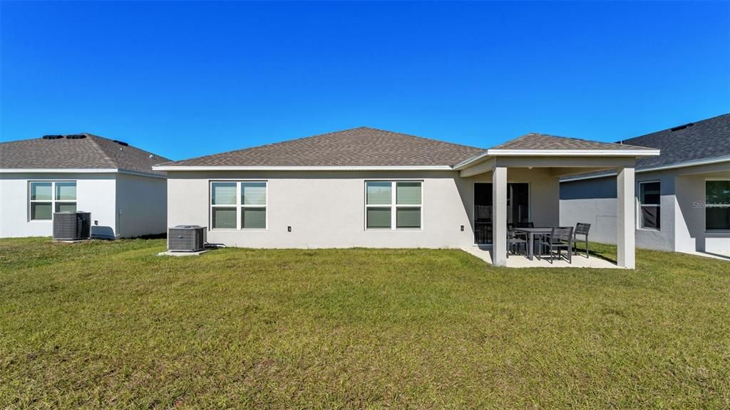 For Rent: $2,000 (4 beds, 2 baths, 1707 Square Feet)