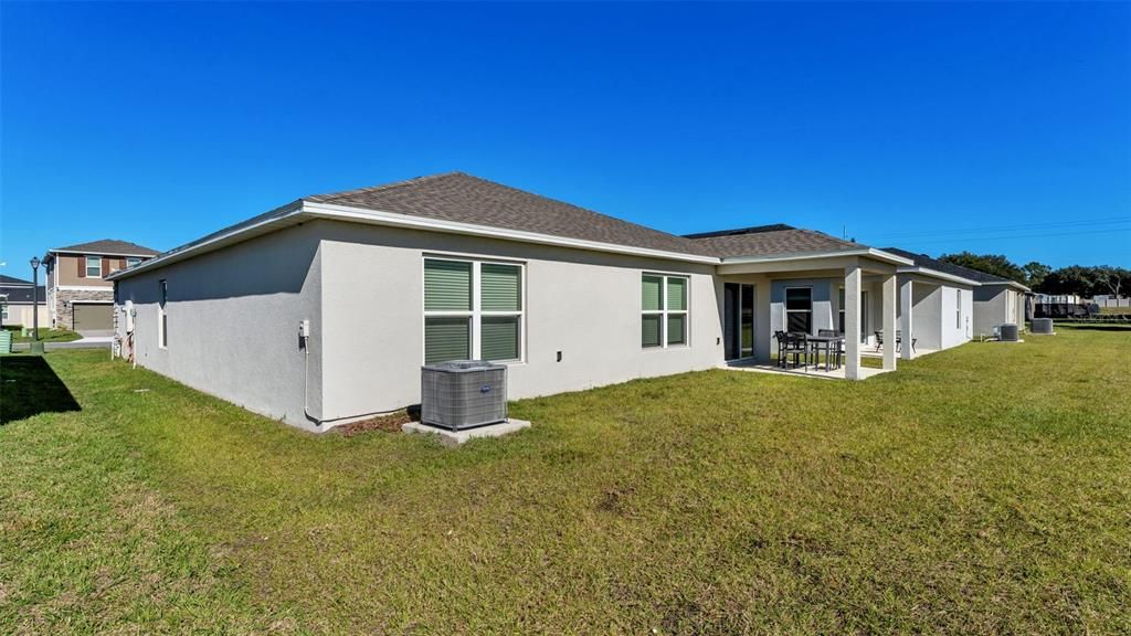 For Rent: $2,000 (4 beds, 2 baths, 1707 Square Feet)